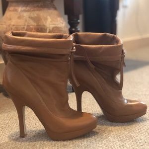 Camel calf leather Stiletto Booties